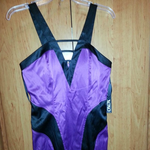 NWT XOXO PURPLE BLACK BODYCON MINI SEXYCLUBCOCKTAIL HOLIDAY PARTY DRESS SZ 7/8 - Picture 3 of 12